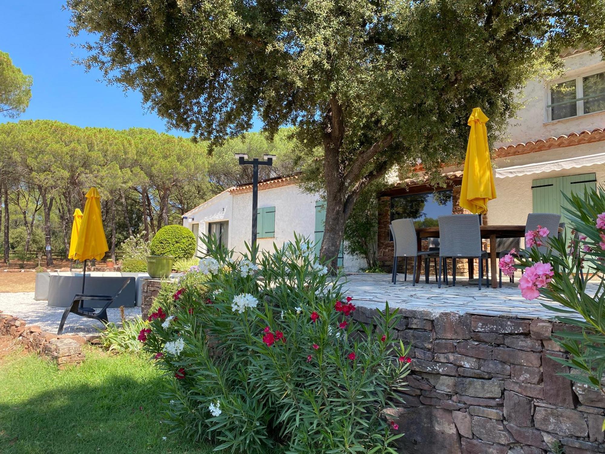 La Villa Le Cannet-des-Maures Kültér fotó