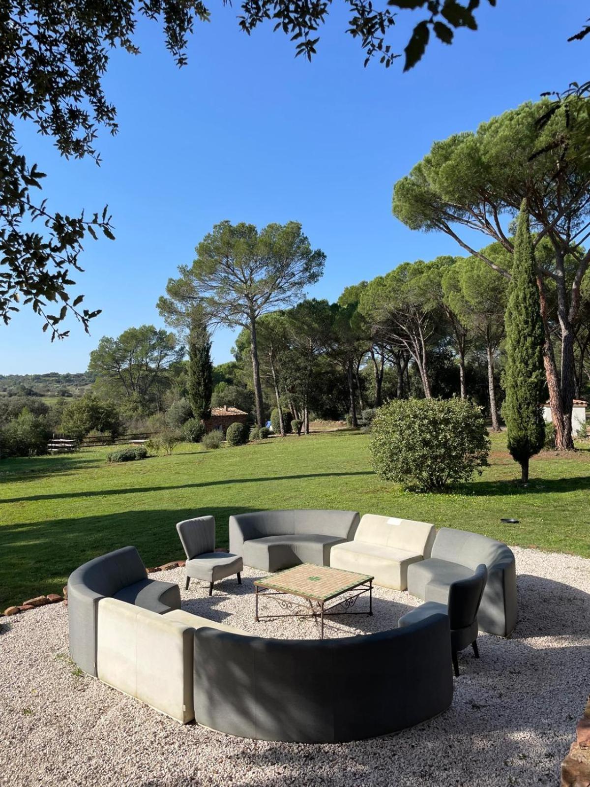 La Villa Le Cannet-des-Maures Kültér fotó